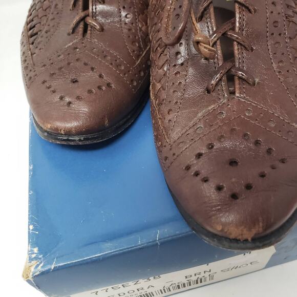 Vintage Enzo Angiolini Hand Tooled Leather Shoes with box - 7 - Picture 6 of 9